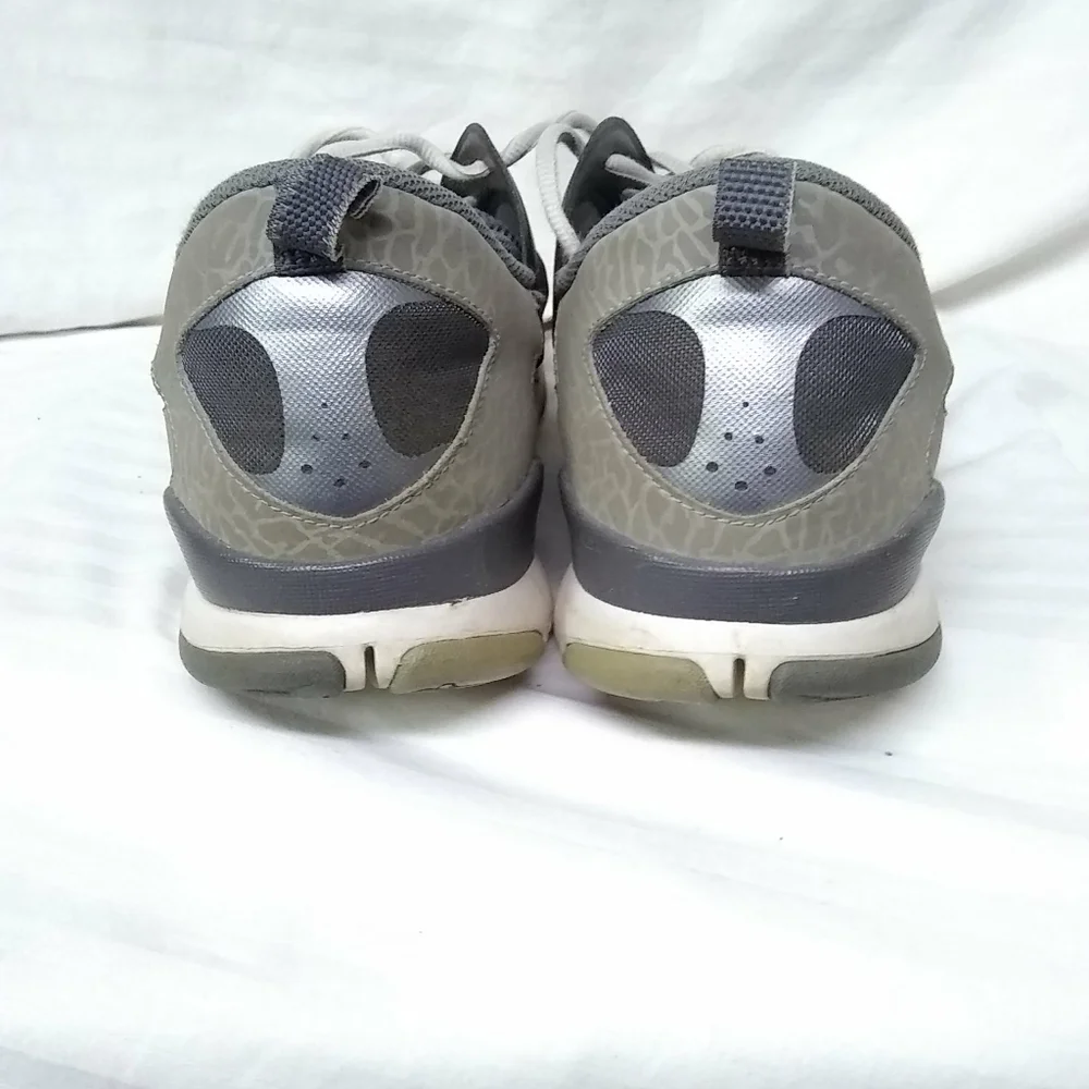 Nike Men's Sneakers Suede Leather  Gray Sz 11.5